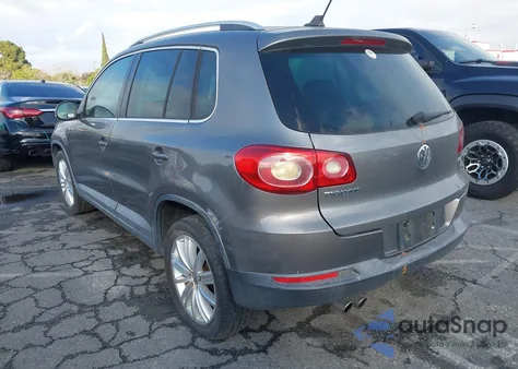 2009 Volkswagen Tiguan S/Se/Sel z USA, uszkodzony, nr VIN WVGAV75N39W502994